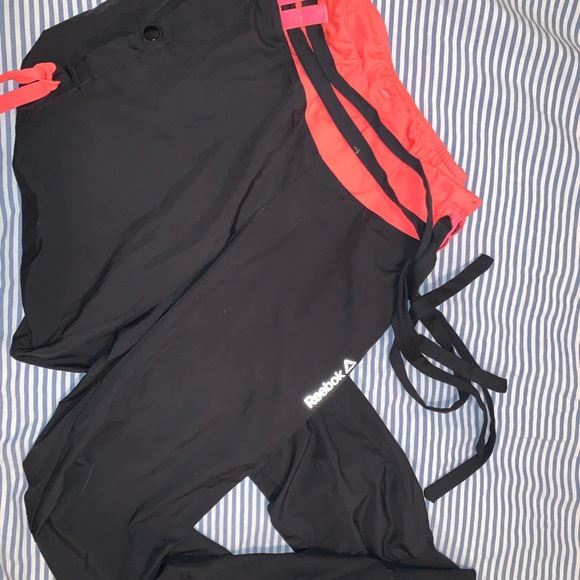 Reebok pants - Picture 2 of 3